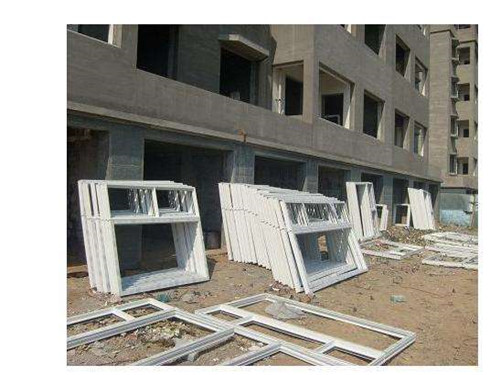 钢结构装配式建筑要如何选择与设计窗户?