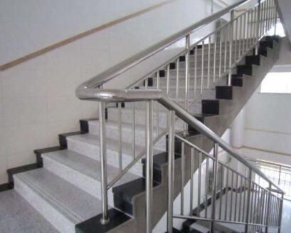 一,不锈钢楼梯扶手制作方法